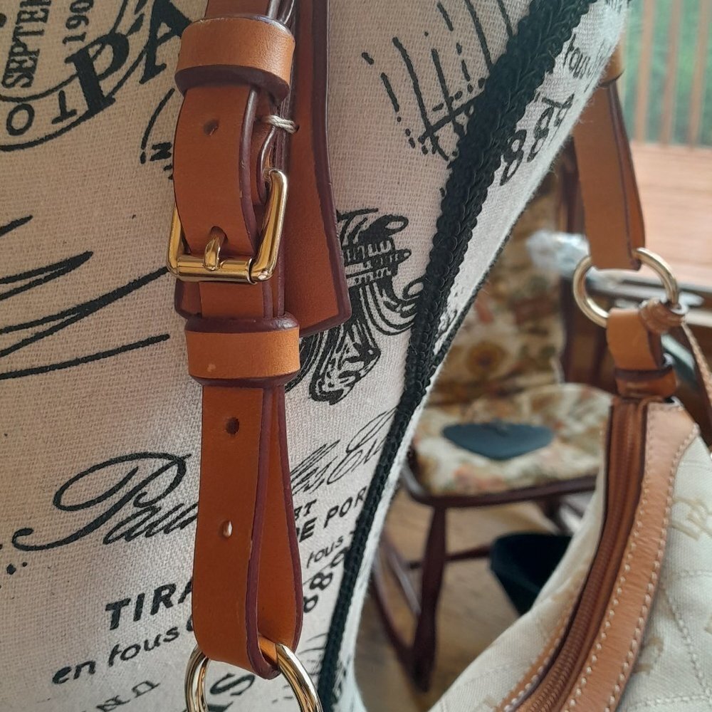 Dooney & Bourke Beige Monogram East West Slouch Shoulder Bag NWOT - Picture 14 of 16